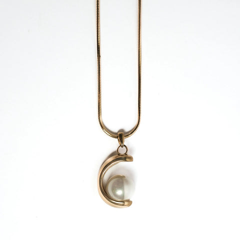 Half bay moon Necklace - 18k Gold Plated