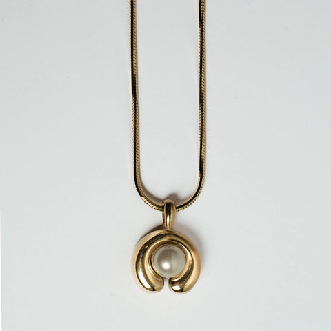Goated Pearl Necklace - 18k Gold Plated
