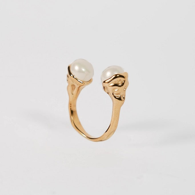 Duo Pearl Ring - 18k Gold Plated