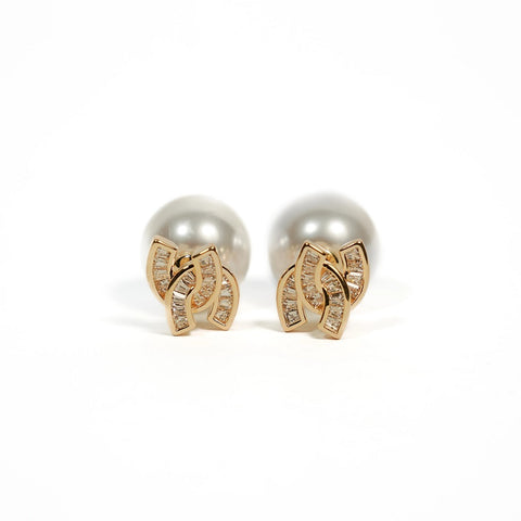 Blessed Pearl Stud Earring - 18k Gold Plated
