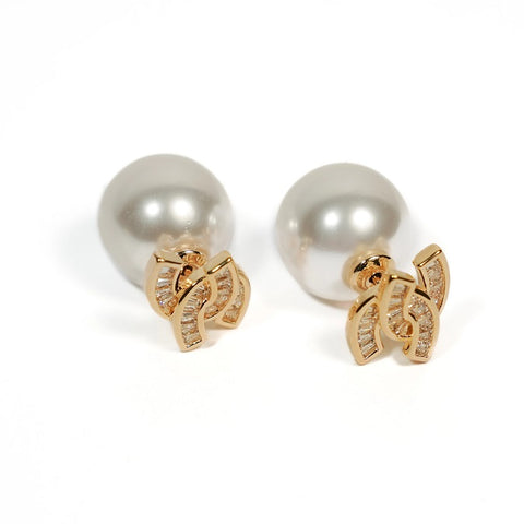 Blessed Pearl Stud Earring - 18k Gold Plated