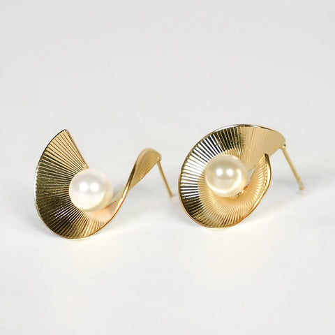 Pearl Harmony Earring - 18k Gold Plated