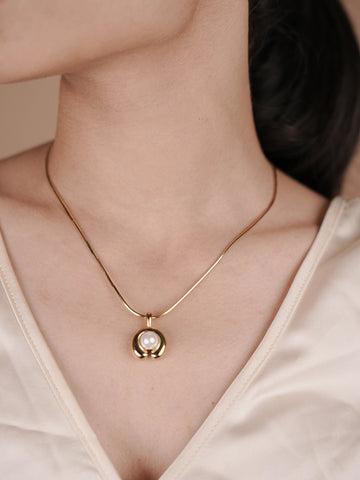 Goated Pearl Necklace - 18k Gold Plated