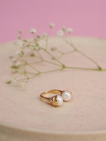 Duo Pearl Ring - 18k Gold Plated